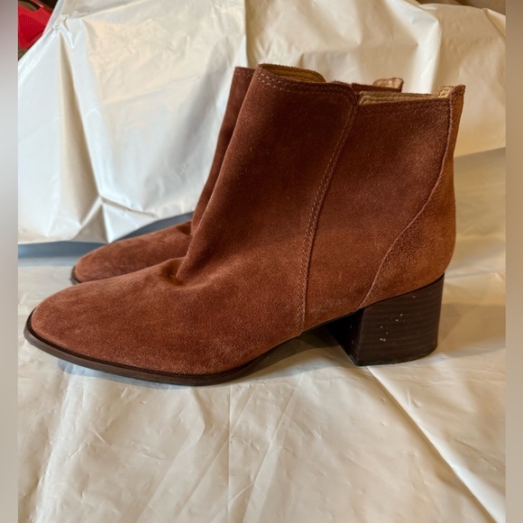 Women's Brown Lilye Booties Block Heel Ankle Boots Lucky Brand Size 10 - Picture 1 of 8